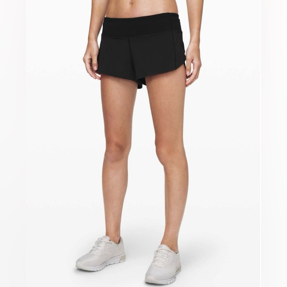 Lululemon Speed Up Short *2.5" Size 6 - Picture 1 of 5